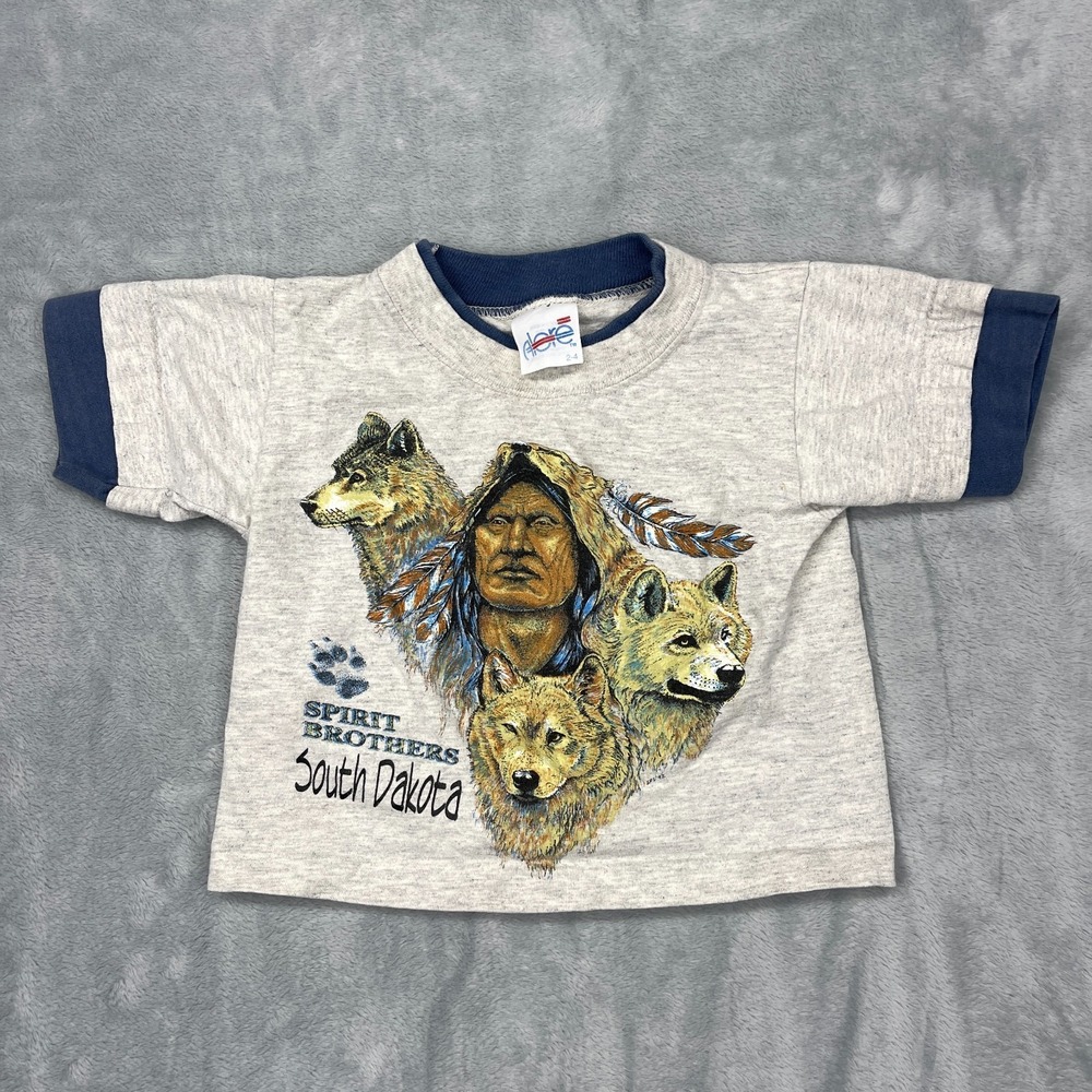 Aloré Spirit Brothers South Dakota T-Shirt Kids 2-4 Gray Wolf-Motif Souvenir Tee